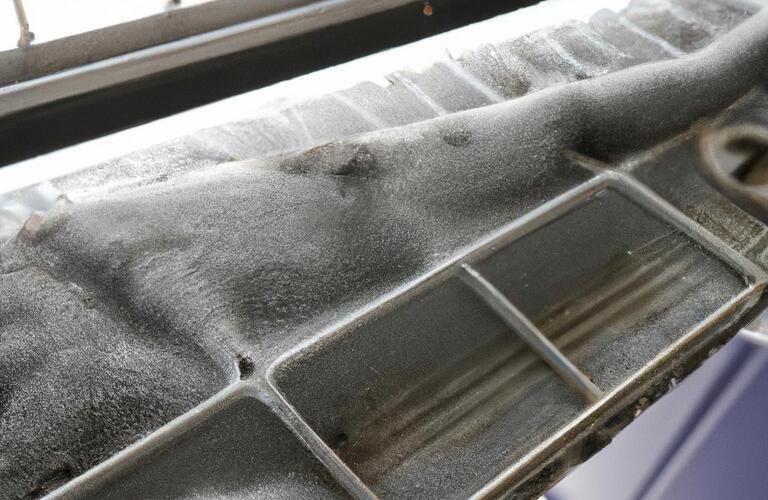 江東区のエアコン清掃、カビ汚れはプロにお任せ！